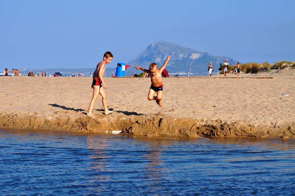 Family Beach Agua Marina Oliva Bagian luar foto